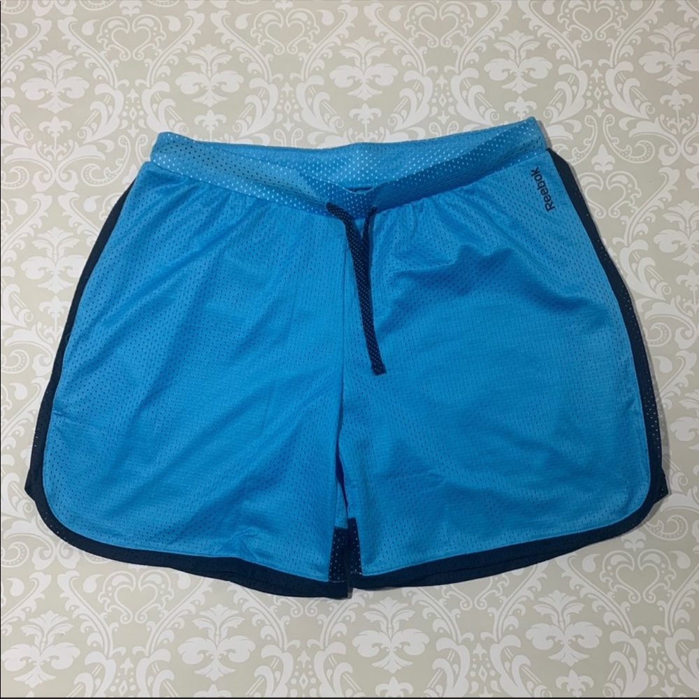 Reebok women’s basketball shorts size M